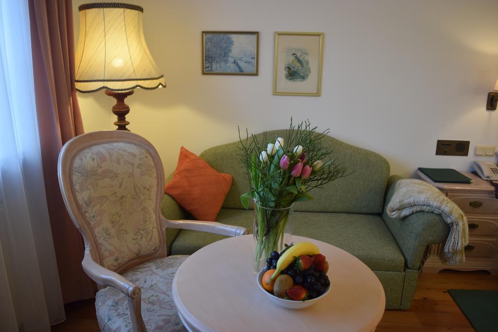 Hotel Landhaus Fuhrgassl-Huber Bécs Kültér fotó