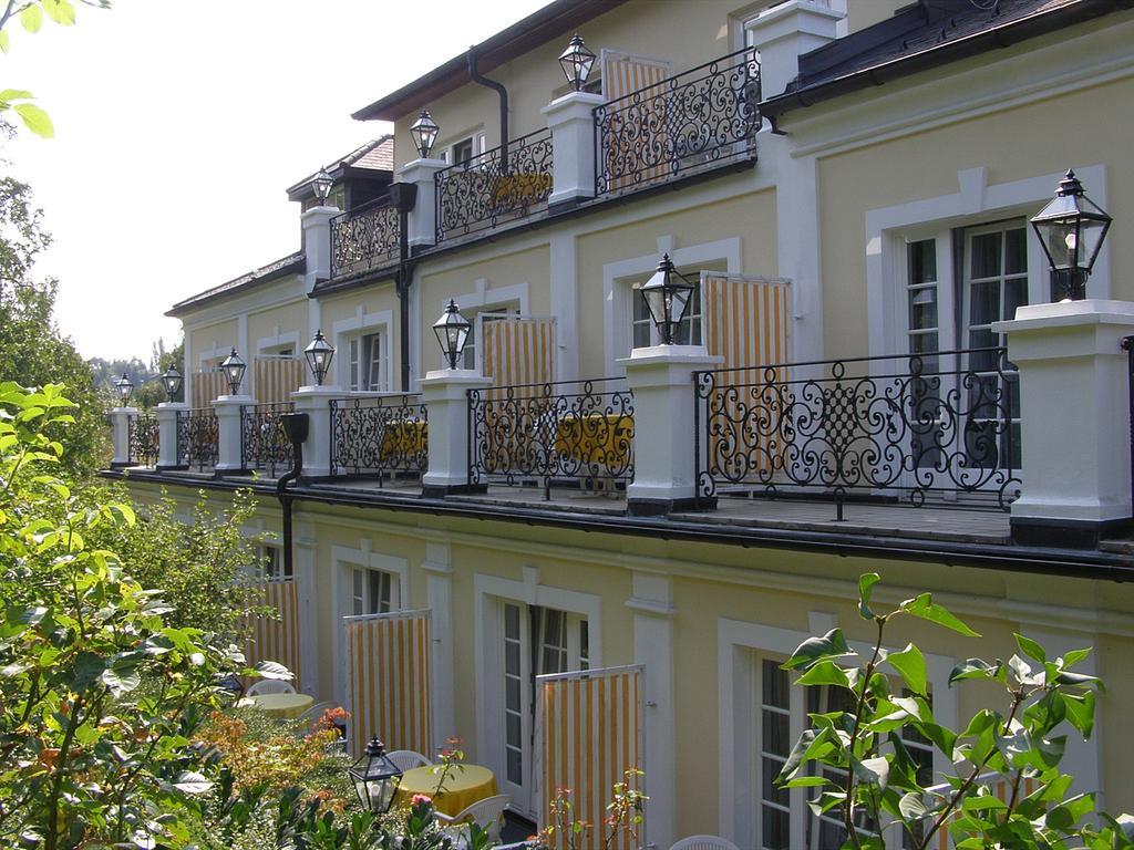 Hotel Landhaus Fuhrgassl-Huber Bécs Kültér fotó