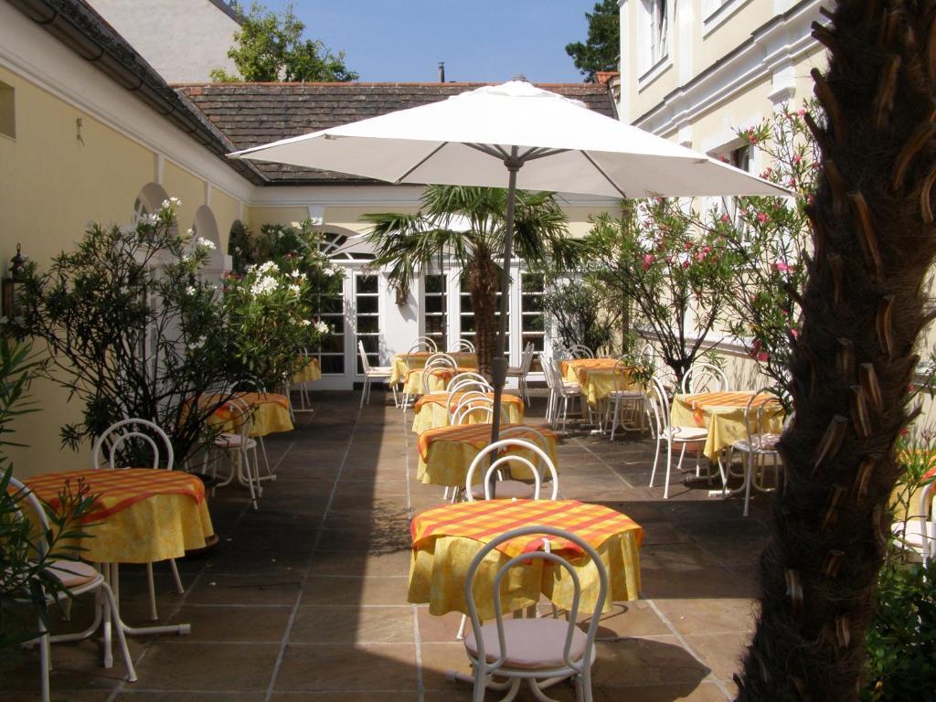 Hotel Landhaus Fuhrgassl-Huber Bécs Kültér fotó