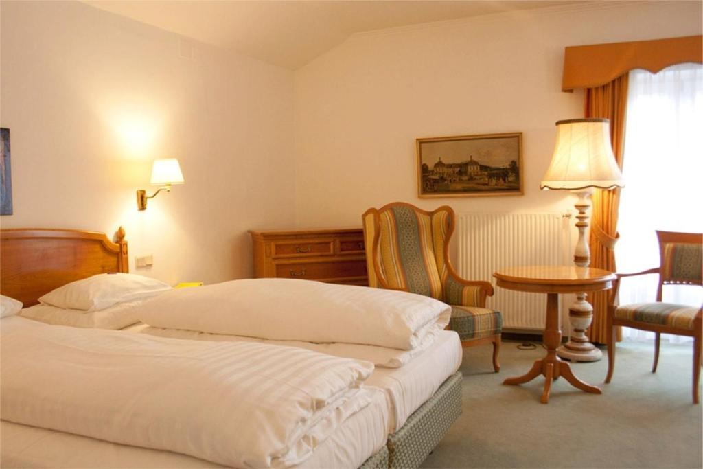 Hotel Landhaus Fuhrgassl-Huber Bécs Kültér fotó